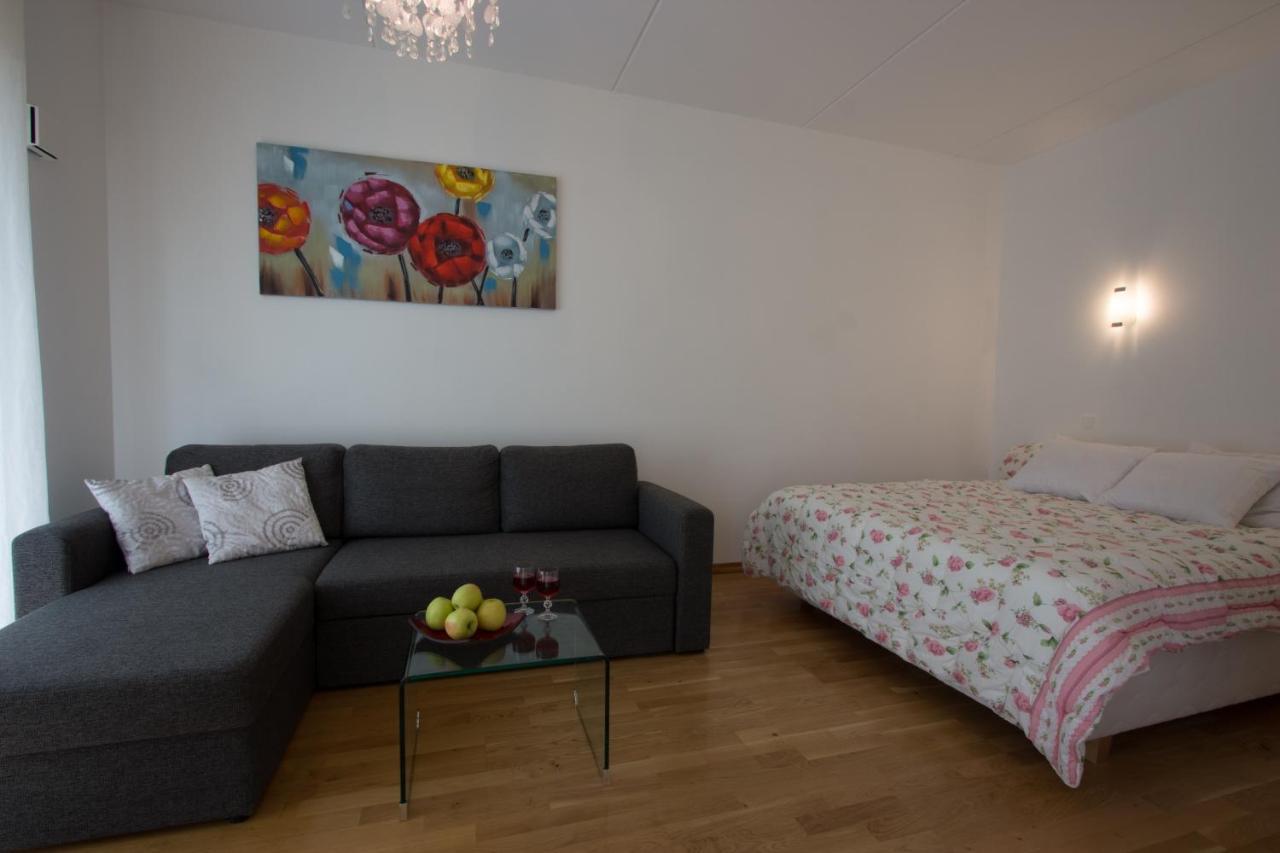 Kueueni 5B Apartment Tartu Eksteriør bilde